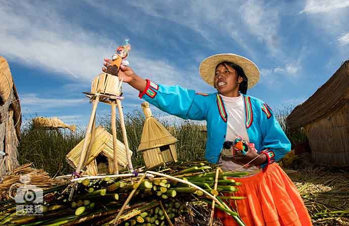 Bo toc Unos song tren dao noi ho Titicaca qua anh-Hinh-8